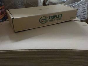 lot 442 image: 25 Self Closing Boxes 34 x 10 x 4...