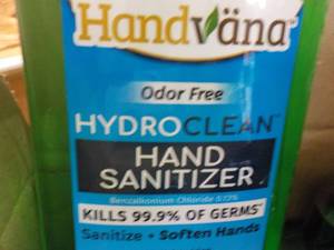 lot 447 image: Box of 6 Bottles Handvana Hand Sani...