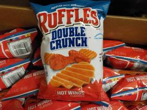 lot 462 image: Case of Ruffles Double Crunch Hot W...