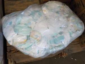 lot 467 image: Bag of 100 or so Diapers Newborn- 3...