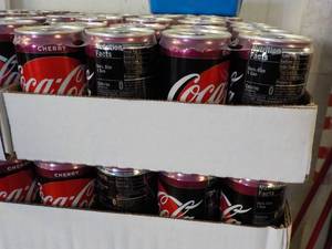 lot 485 image: 2 - 24 packs 7.5 oz Cans Coca Cola ...