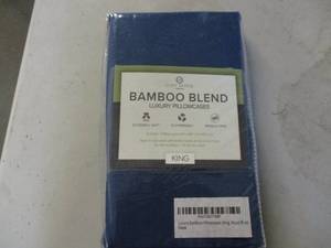 lot 11 image: Cosy House Bamboo Blend Pillow Case...