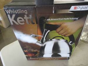 lot 22 image: Pykal Whistling Kettle...