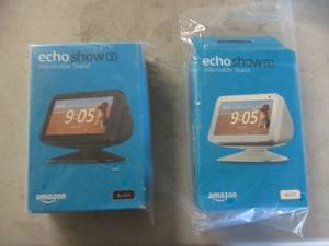 lot 93 image: 2 Amazon Echo Show 5 Adjustable Sta...