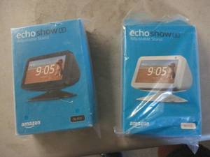 lot 94 image: 2 Amazon Echo Show 5 Adjustable Sta...
