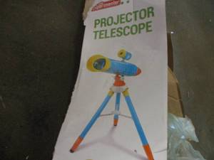 lot 142 image: Little Experiment Kids Telescope...