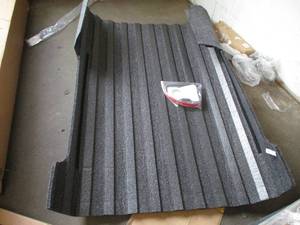 lot 186 image: 56 Truck Bed Mat...