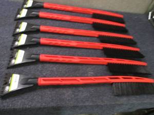 6- Auto Drive 24 inch IcescraperSn...