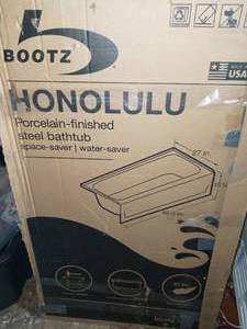 Honolulu 46.5 in. Left Drain Rectangular Alcove Soaking Bathtub in White by Bootz Industries- slightly damaged - see pictures