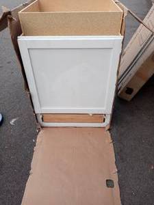 Courtland Shaker Assembled 24 in. x 34.5 in. x 24 in. Stock Base Kitchen Cabinet in Polar White Finish by Hampton Bay- damaged-see pictures