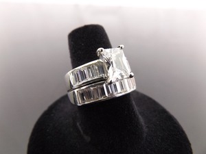 lot 55 image: .925 Sterling Silver Princess Cut Zirconia 2 Piece Engagement Wedding Band Set Size 8
