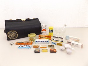 lot 4 image: Antique WITH KEY Leather Doctors Bag Apothecary Tins, Supplies etc.