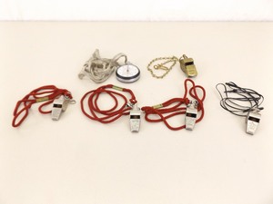 lot 8 image: WORKING Heuer Stopwatch and Military Whistles