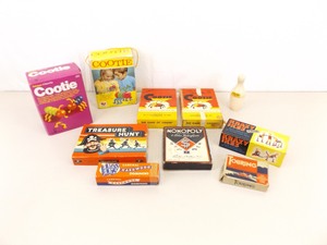 lot 46 image: Lot of Vintage Monopoly, Cootie, etc. Games
