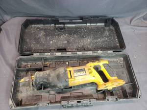 lot 23 image: Used DeWalt Reciprocating Saw (tool only)