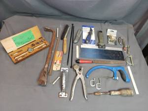 lot 38 image: Tap and Die Set and Other Tools