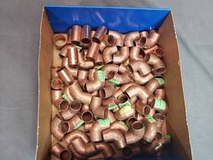 lot 51 image: Copper Pipe Elbows and 5 Couplers