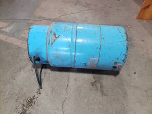 lot 70 image: Water Pressure Tank Used as Air Tank