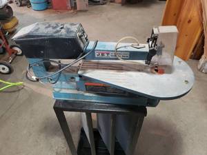 lot 79 image: 20 Jet Scroll Saw