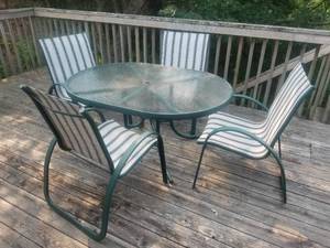 PatioDeck Dining Set by Telescope Casual