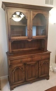 Gorgeous Mahogany Dining Hutch