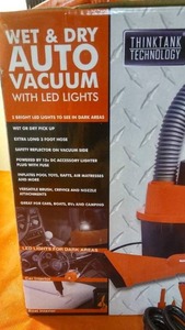 lot 42 image: Wet & Dry 12V Auto Vacuum