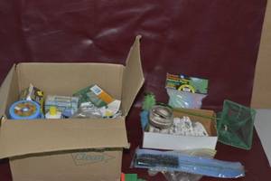 lot 26 image: Lot of Aquarium accessories