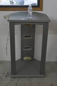 lot 28 image: electronics cabinet comes with 3 glass shelves