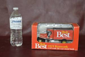 lot 19 image: New 1924 Kenworth Do-It Best Diecast Metal Truck