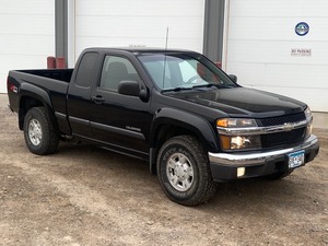 lot 4 image: 2004 Chevrolet Colorado z71