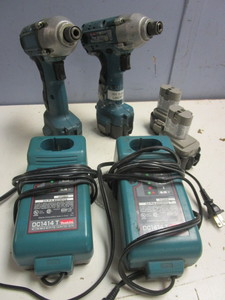 lot 513 image: MAKITA CORDLESS IMPACT DRIVERS, W CHARGERS, EXTRA BATTERIES
