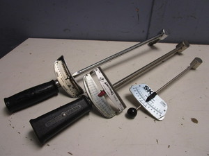 lot 524 image: TORQUE CALIBRATING WRENCHES, BLACKHAWK, ARMSTRONG, SK TOOLS-BRAND
