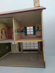 Vintage Metal Doll House