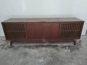 MCM Motorola 100 Record Player