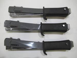 lot 639 image: 3-Pack Arrow HT55 Slim Hammer Tacker Stapler