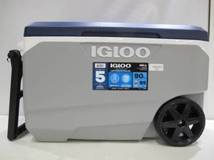 lot 612 image: Igloo MaxCold Latitude 90 Rolling Cooler - 90 Quart137 Can 85 Liter Capacity