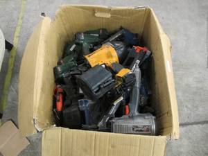 lot 607 image: Box Lot of 20 Framing Nailers and Staplers - Bostich, Paslode, Omer, Duo-Fast, Etc