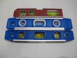 lot 735 image: Lot of 3 Magnetic Laser Level Tools - MilwaukeeEmpire