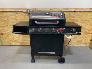 DYNA-GLO 5-Burner Propane Gas Grill in Matte Black with TriVantage Multifunctional Cooking System