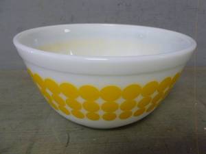 Vintage Pyrex Bowl