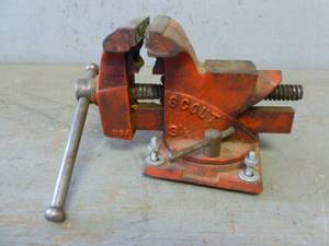 Bench Vise