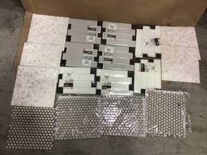 lot 81 image: MIX LOT OF SMART TILES Customer Returns See Pictures