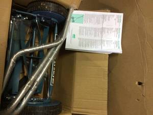 14 in. 4-Blade Manual Walk Behind Reel Lawn Mower Customer Returns See Pictures