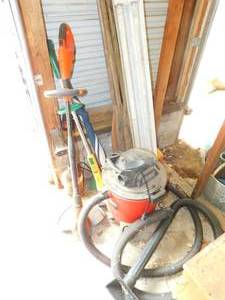 lot 16 image: Craftsman Shop Vac--Boat Paddles--Florescent Lights-Umbrella, Etc.