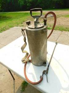 lot 23 image: Lofstrand--Model  #1730--Compressed Air Sprayer