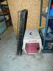 lot 64 image: Pet Porter W Handle--Wire Pet Kennel