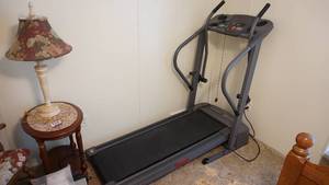 lot 119 image: Pro Form Cross Walk 365e Tread Mill