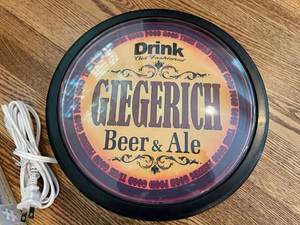 lot 254 image: Puzzle Set & Beer Clock