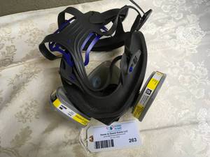 lot 263 image: 3M Facepiece Respirator