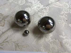 lot 329 image: Visual Aid Ben Wa Balls
